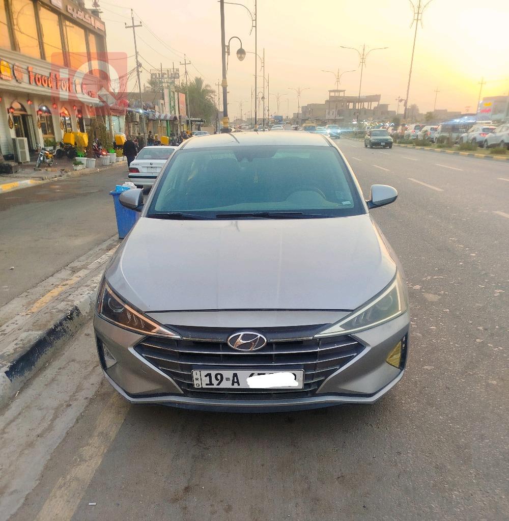 هیوندای ئەلەنترا